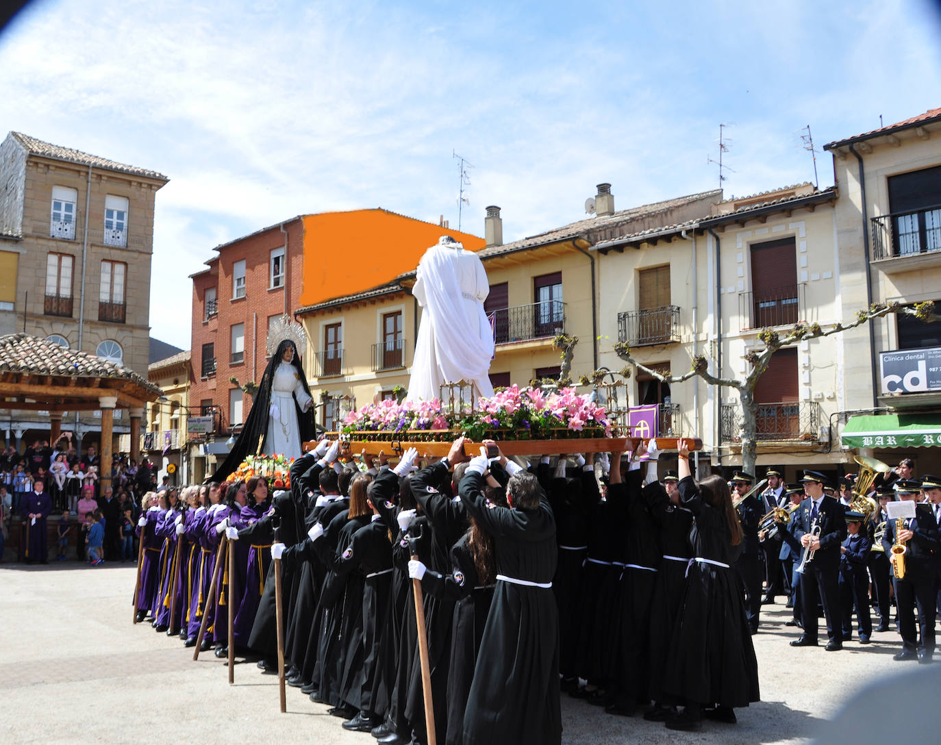 La coincidencia con la muestra de las Edades del Hombre le dan un protagonismo especial a Semana Santa de Sahagún.