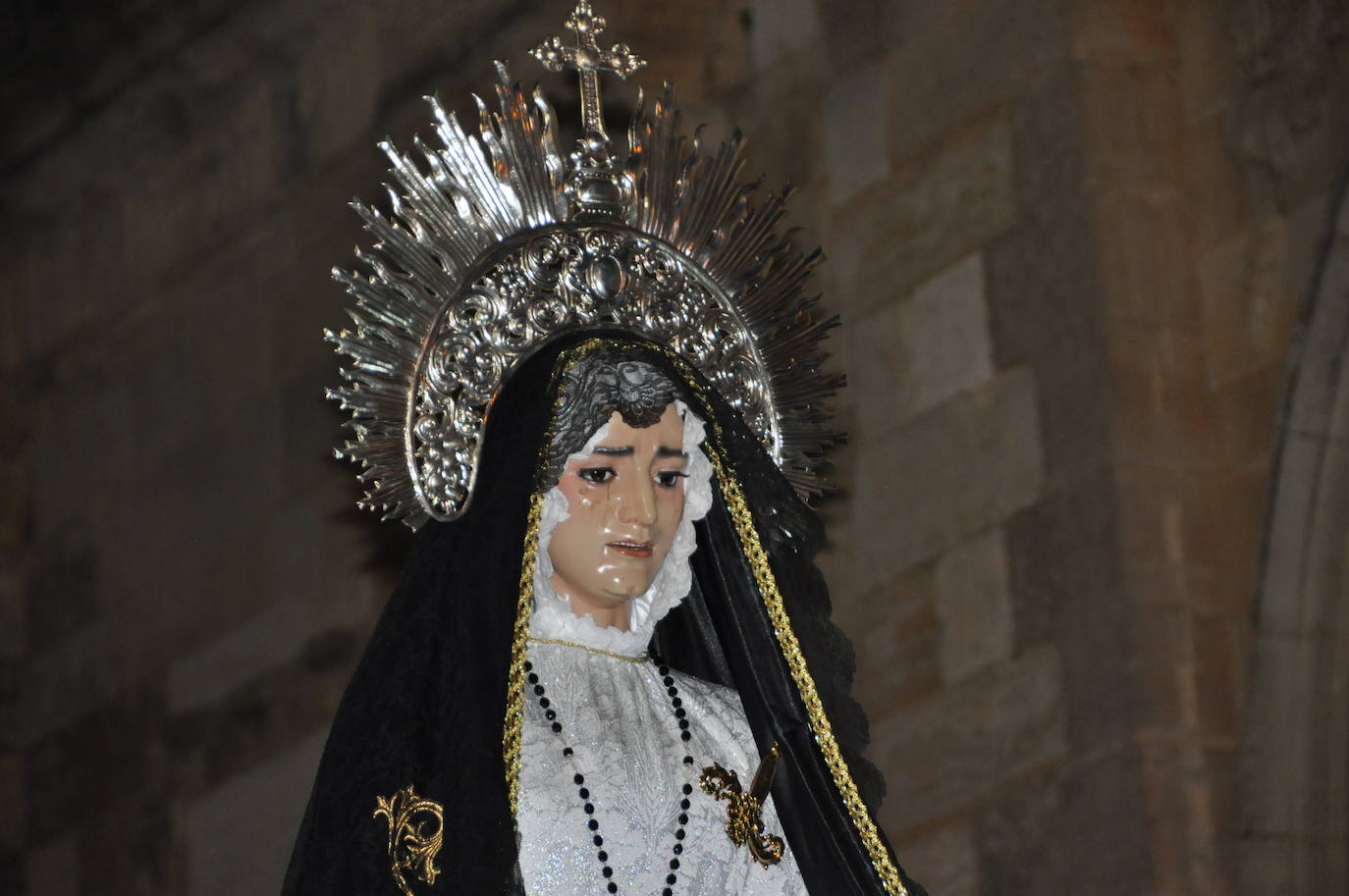 La coincidencia con la muestra de las Edades del Hombre le dan un protagonismo especial a Semana Santa de Sahagún.