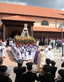 Imagen secundaria 2 - La tradición de la Semana Santa vueñlve a Santa Marina del Rey.