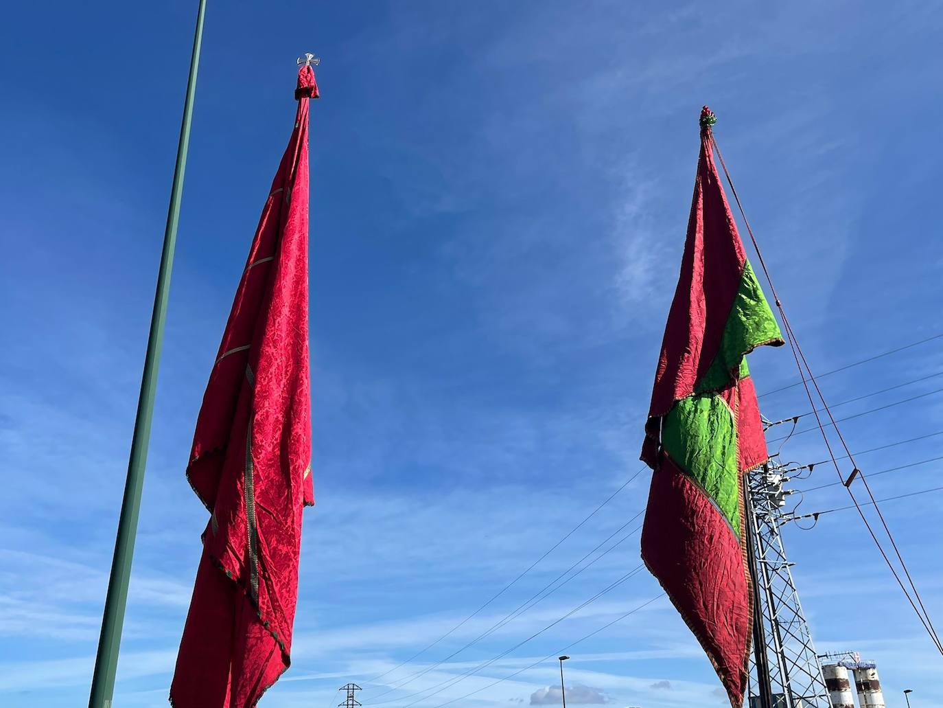 Pendones en La Virgen del Camino. 