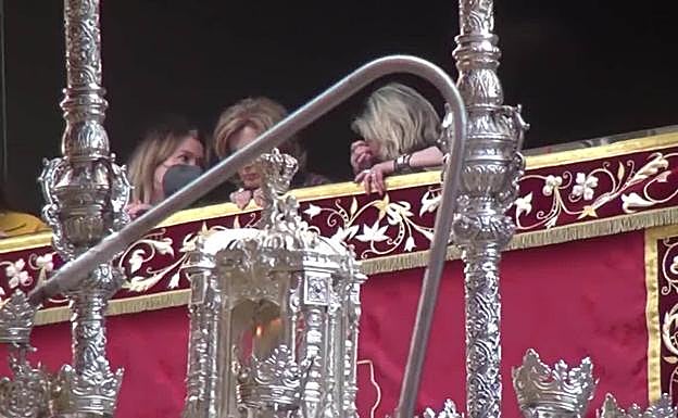 María Teresa Campos y Terelu disfrutan de la Pasión en Málaga.