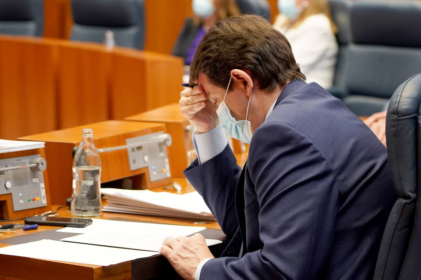 El portavoz del Grupo Socialista, Luis Tudanca, durante la sesión de tarde del debate de investidura del candidato a la Presidencia de la Junta de Castilla y León