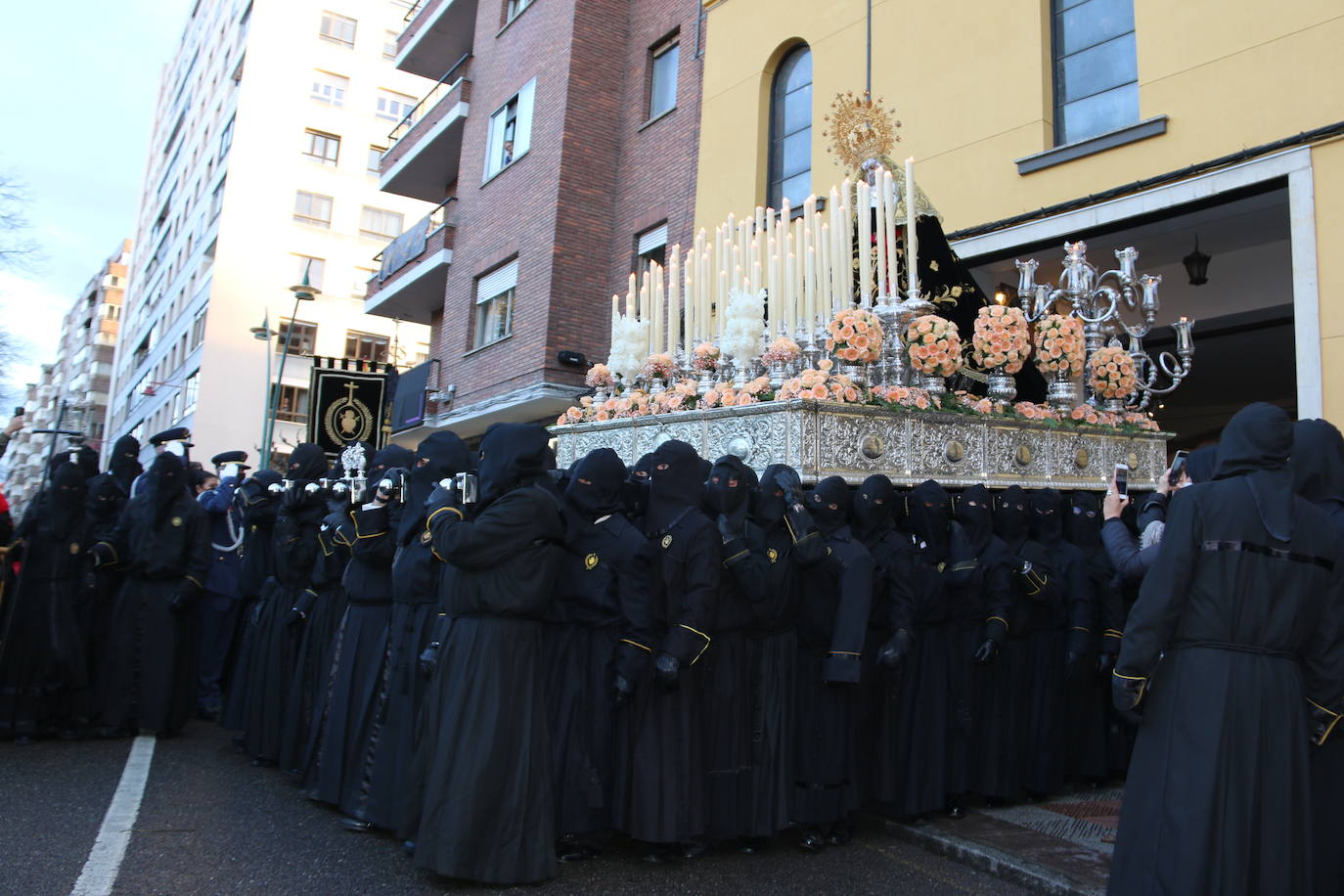 Uno de los momentos de la Procesión del Dolor de Nuestra Madre. 