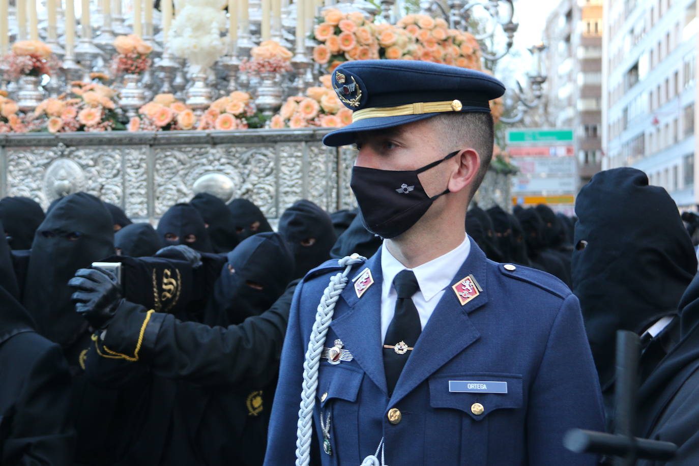 Uno de los momentos de la Procesión del Dolor de Nuestra Madre. 