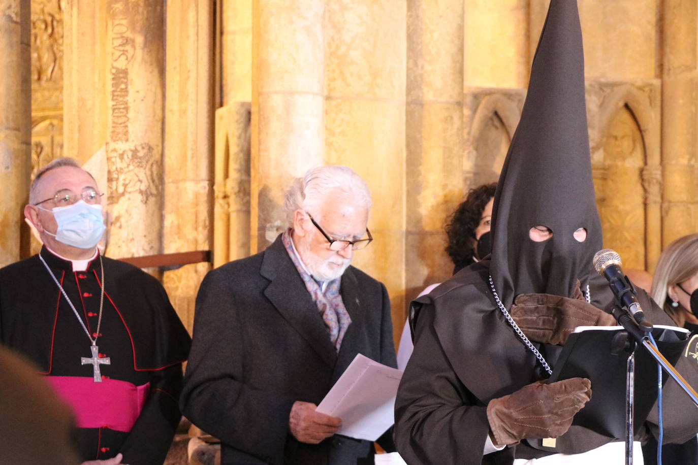 Uno de los momentos de la Procesión del Perdón. 