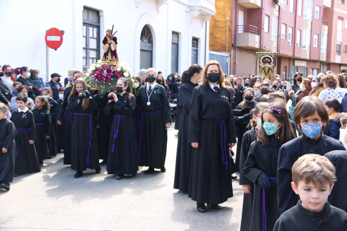 Fotos: El Santo Potajero alimenta a La Bañeza