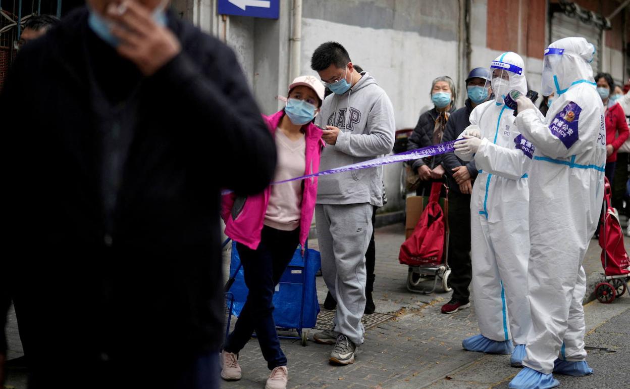 La OMS avisa de que la pandemia «no ha acabado» pese a la caída global de casos