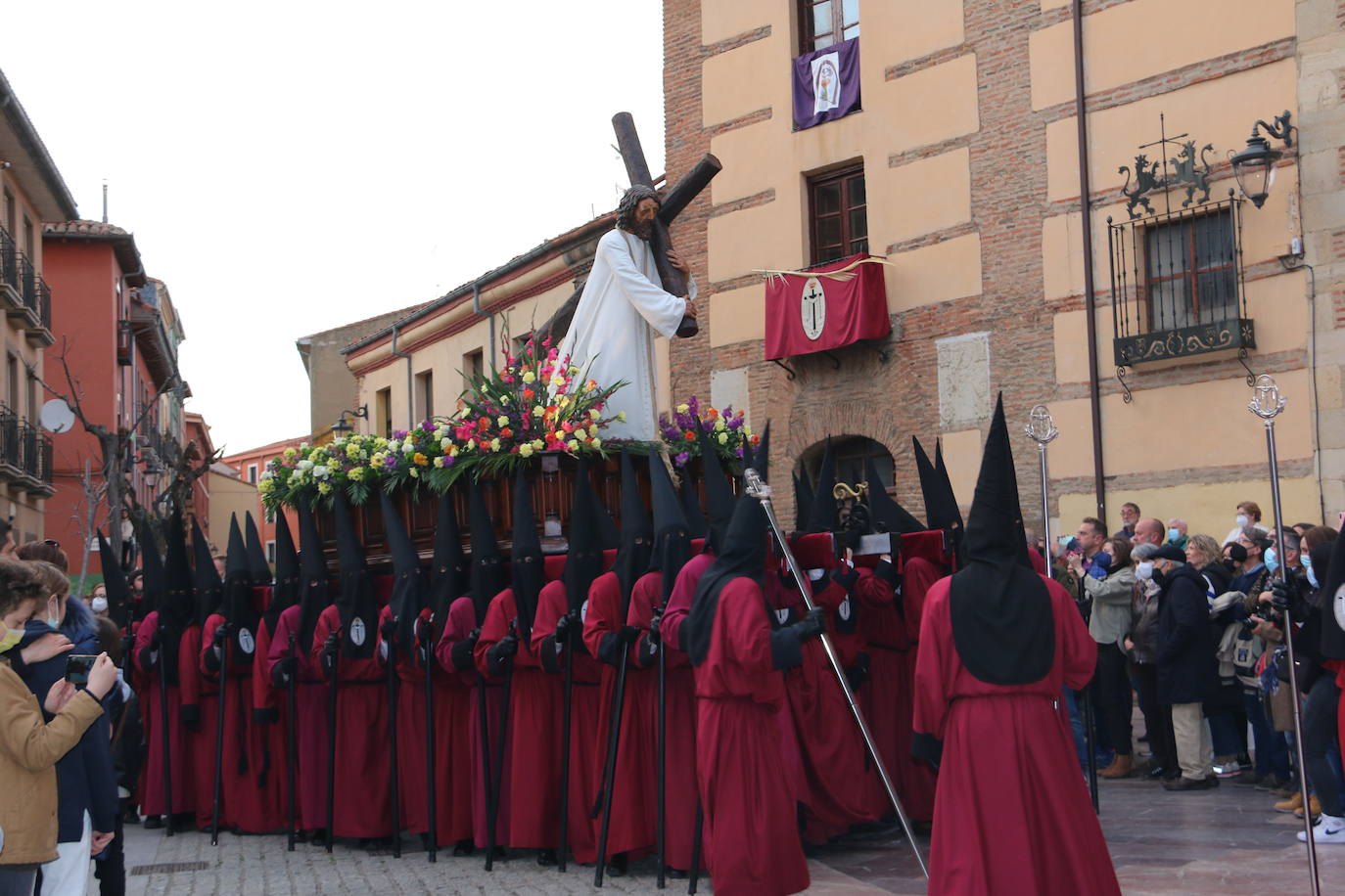 Las Tinieblas llegan a Santa Marina