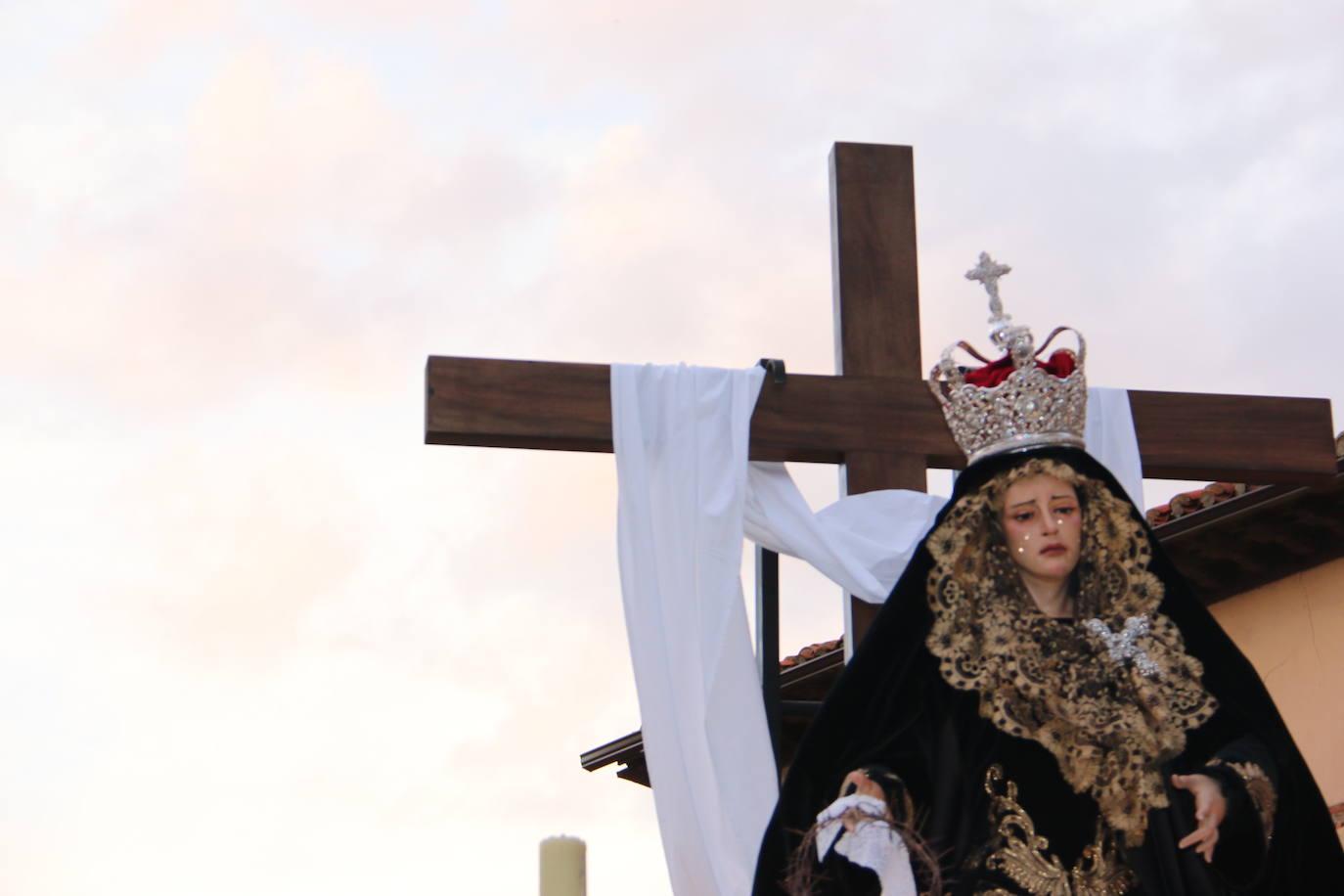 Las Tinieblas llegan a Santa Marina