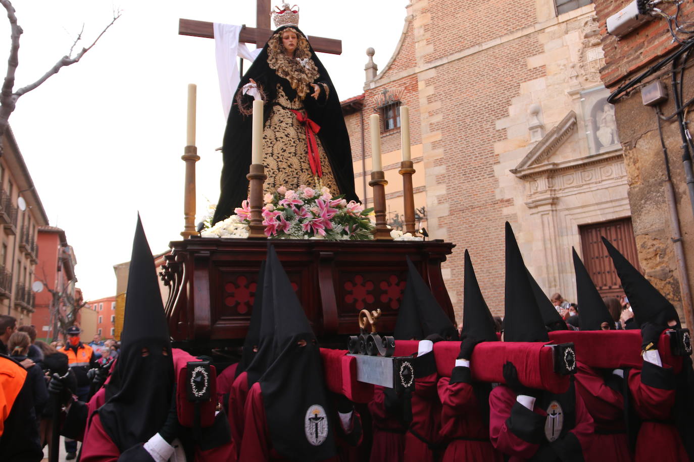 Las Tinieblas llegan a Santa Marina