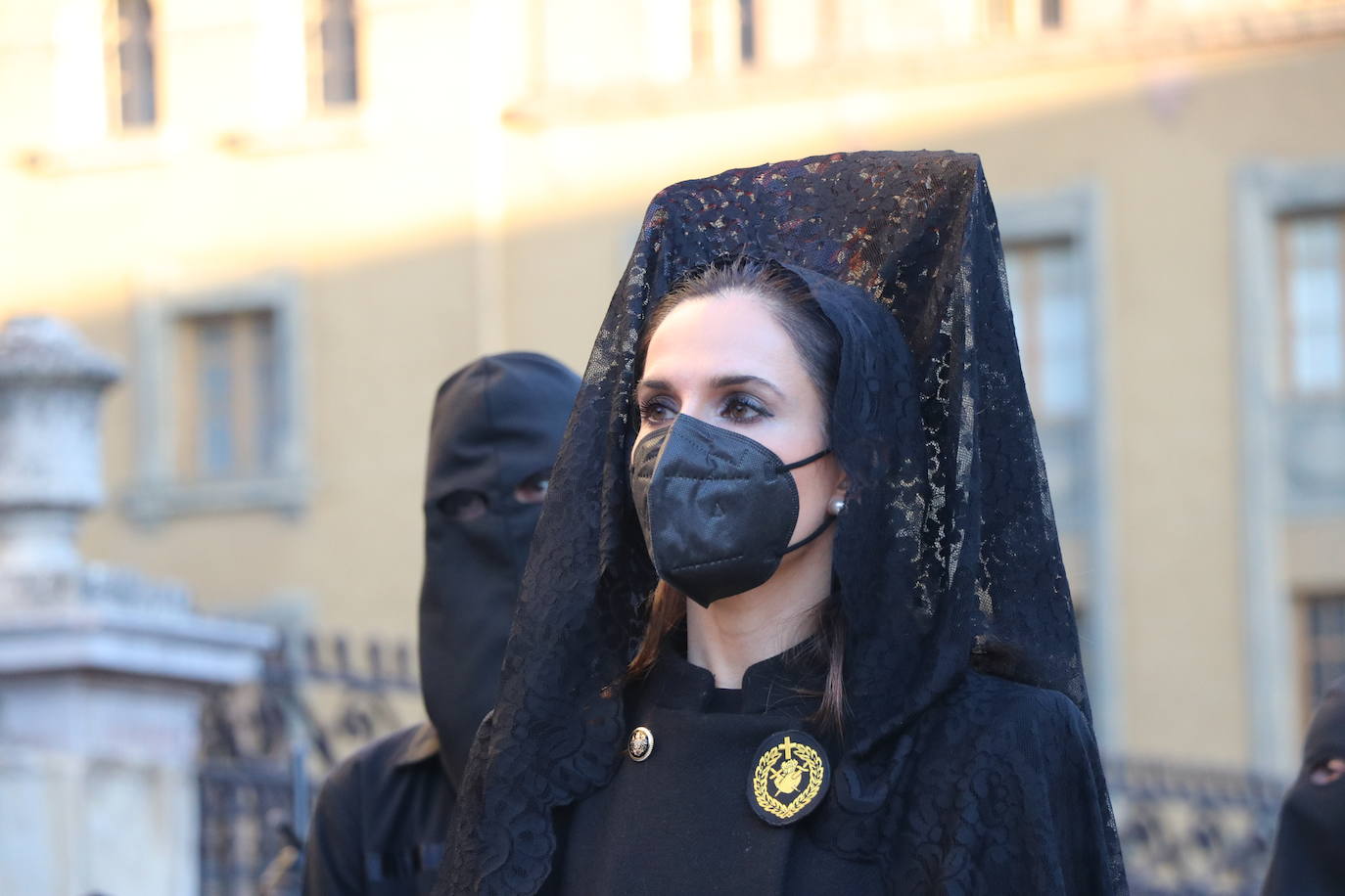 La Cofradía de Angustias ha organizado este Viernes Santo su procesión del Santo Entierro como cada año par. La última vez que procesionó por las calles de la capital fue en 2016.