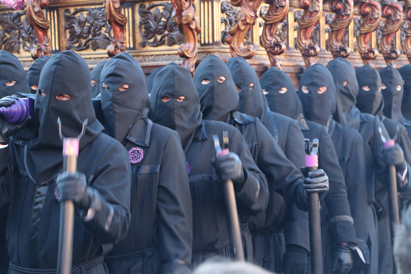 Fotos: Procesión de los Pasos, al completo