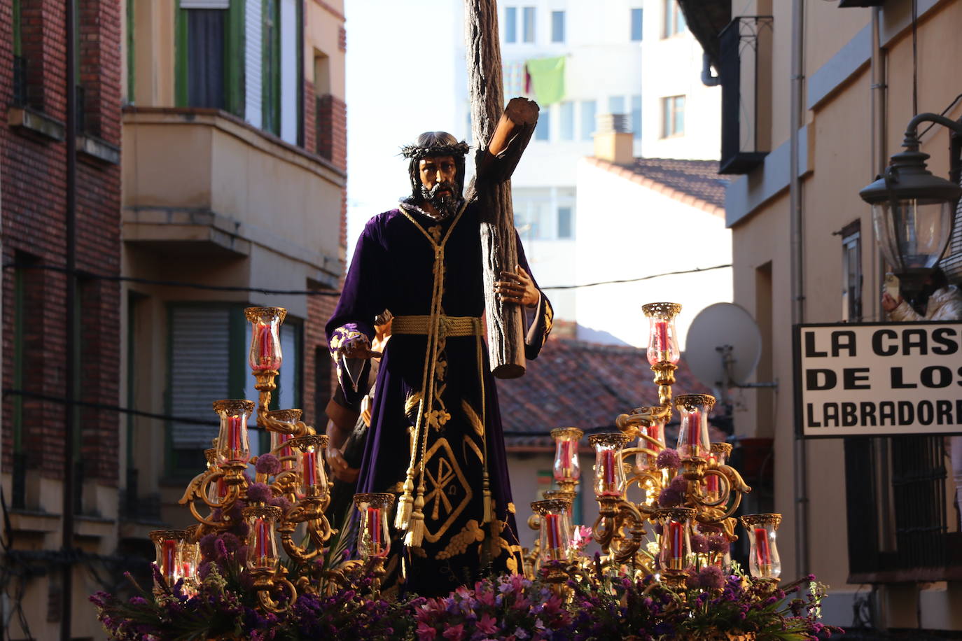 Fotos: Procesión de los Pasos, al completo