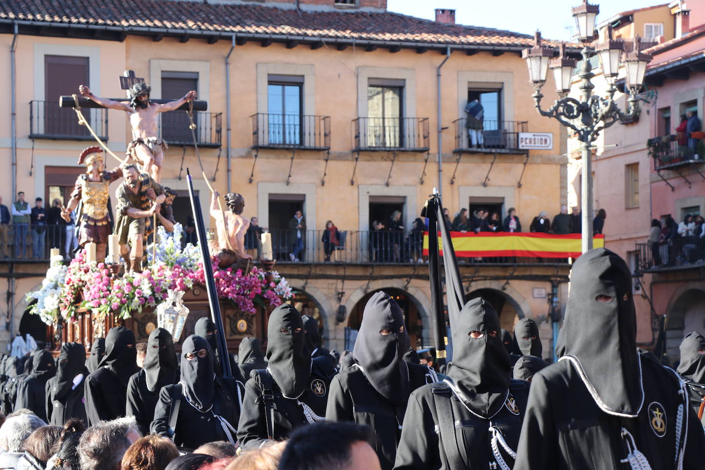 Fotos: Procesión de los Pasos, al completo