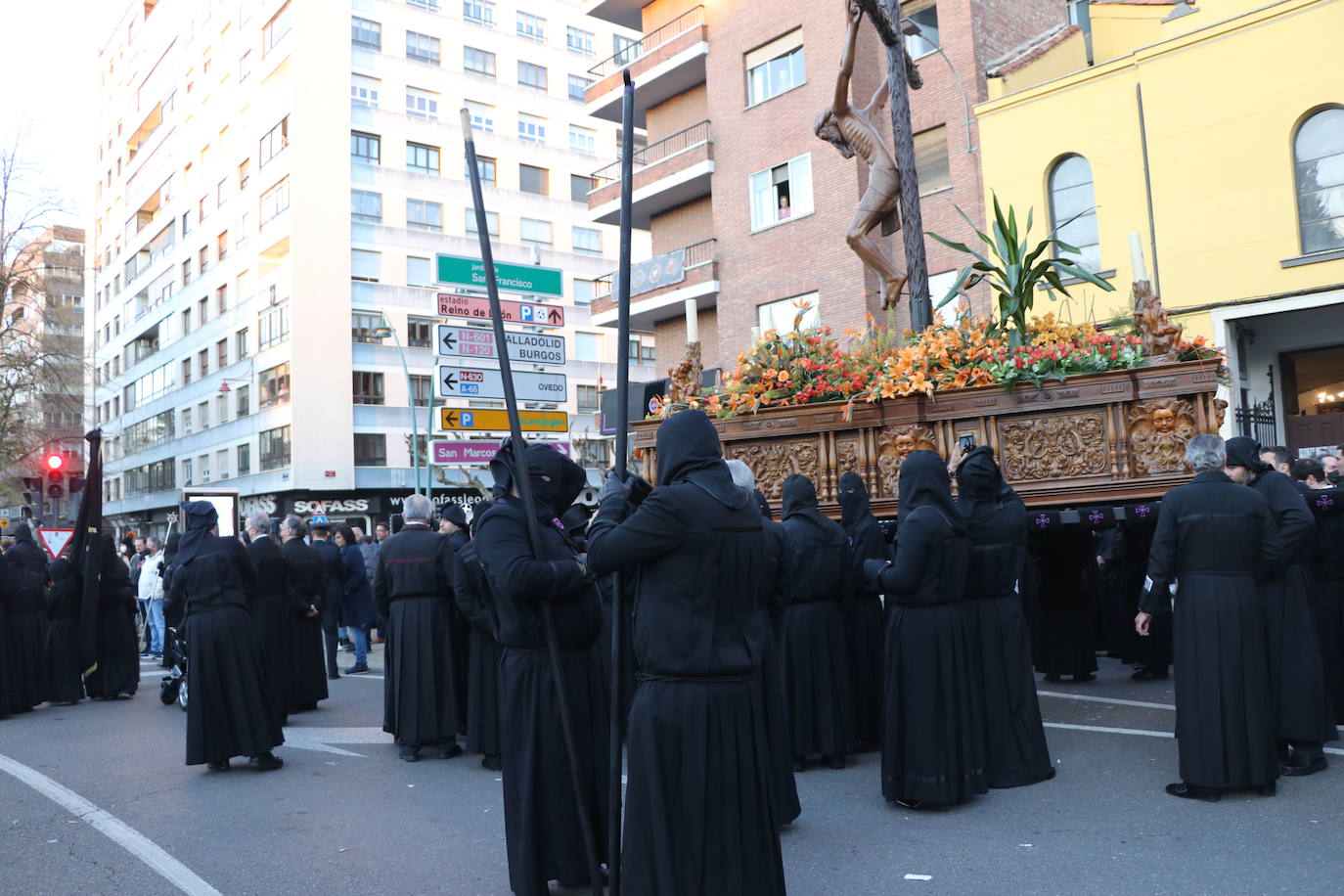 Fotos: Los pasos salen de Santa Nonia