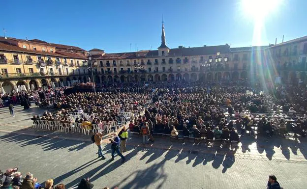 En Directo | El Encuentro en la Plaza Mayor de León 