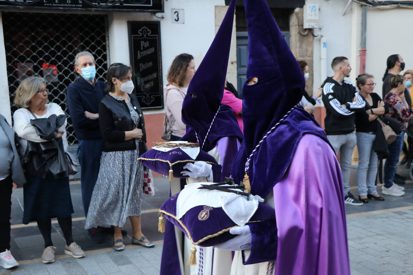 Procesión de La Soledad, dentro de la Cofradía de Jesús Divino Obrero. 