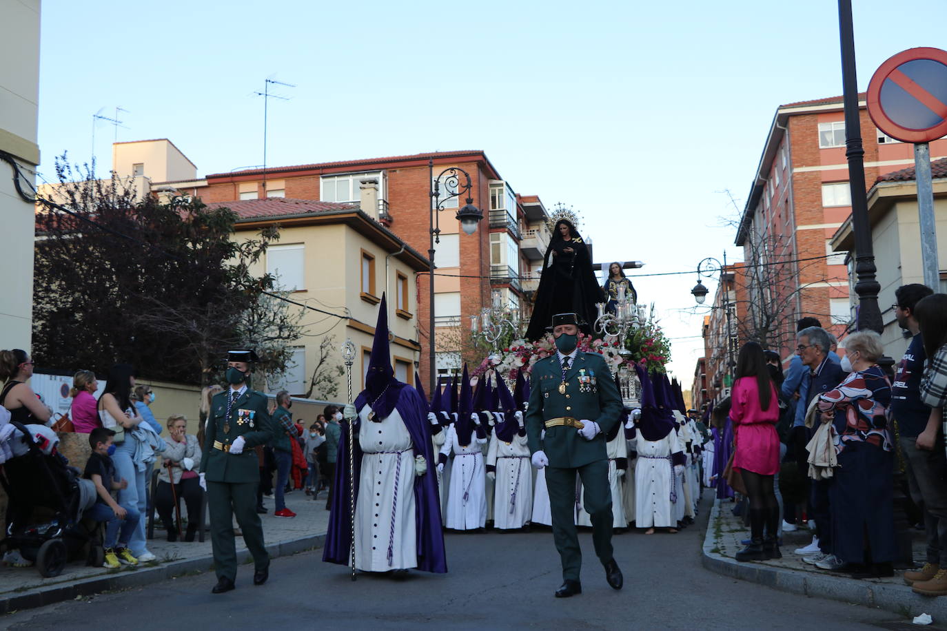 Procesión de La Soledad, dentro de la Cofradía de Jesús Divino Obrero. 