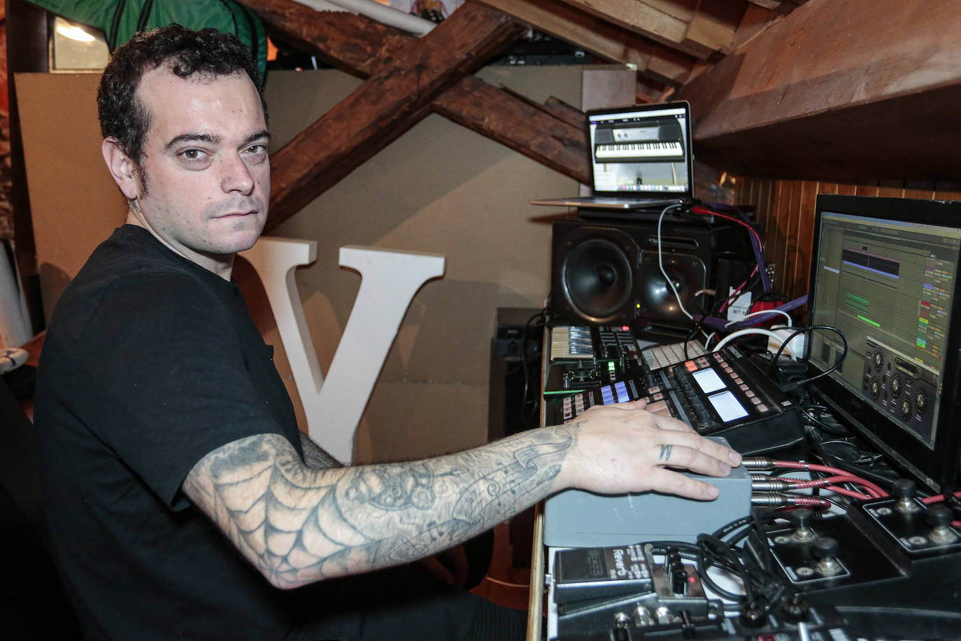 El DJ leonés Yiyo pone en marcha el sello discográfico 'Verbena Records'.