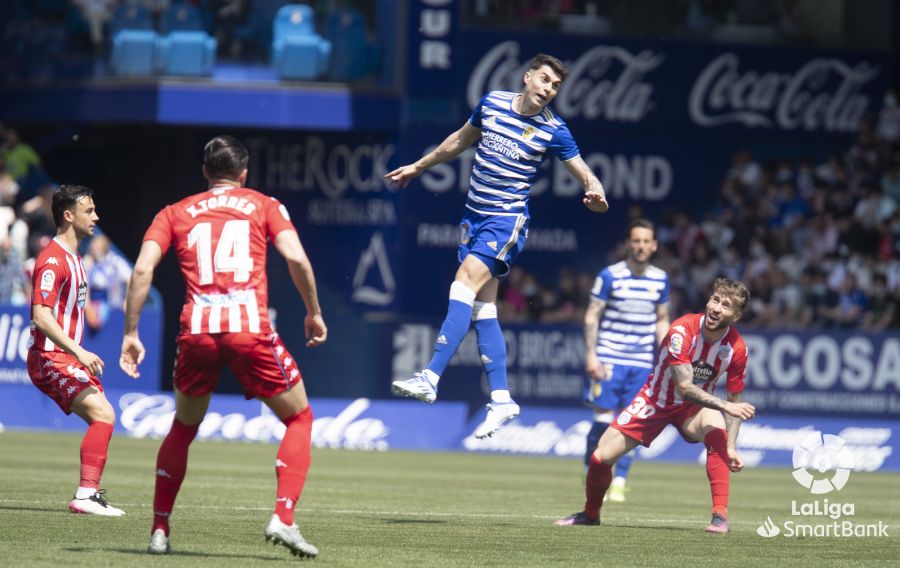 El conjunto berciano supera con autoridad al Lugo en El Toralín.