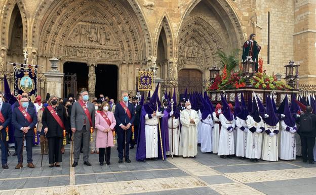 Encuentro entre Cristo Resucitado y la Virgen María. 