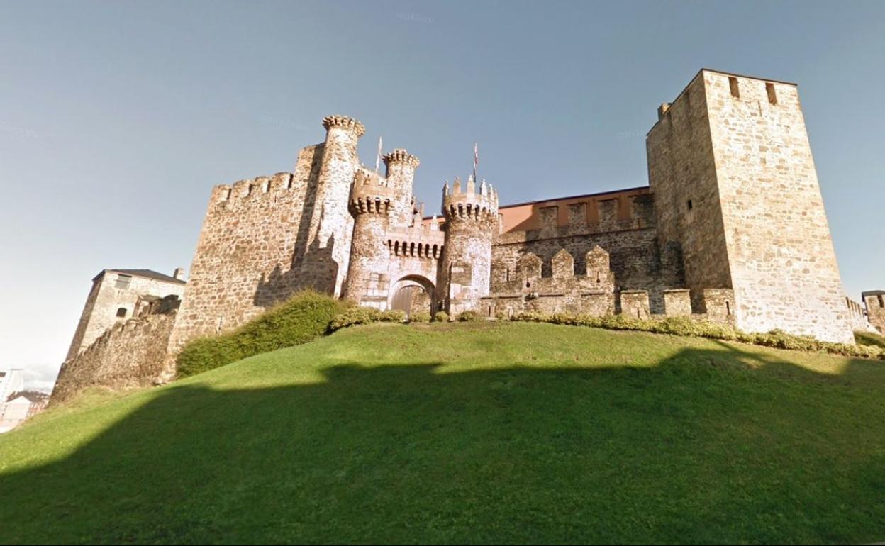 El castillo de los Templarios se ha convertido en un revitalizado reclamo turístico en Ponferrada. 