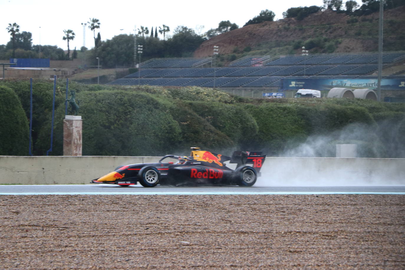 leonoticias acompaña al piloto leonés en una sesión de entrenamientos en Jerez.