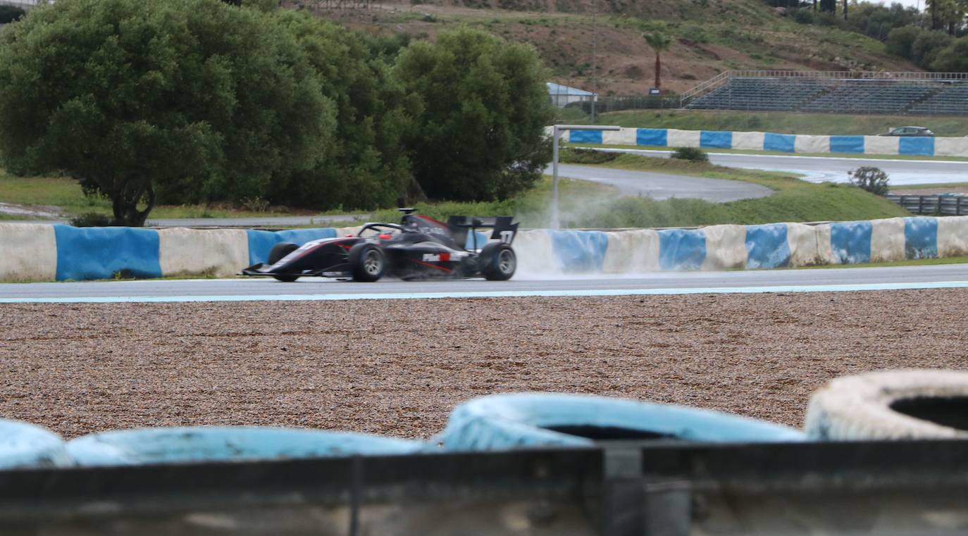 leonoticias acompaña al piloto leonés en una sesión de entrenamientos en Jerez.