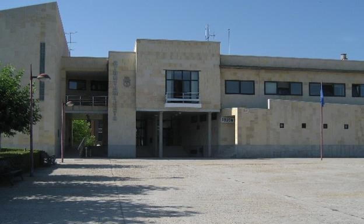 Fachada del Ayuntamiento de San Andrés de Rabanedo. 