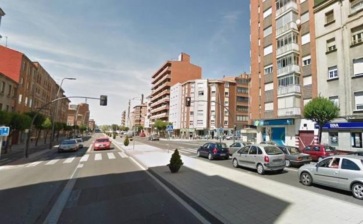 Los altercados se produjeron en la avenida de Fernández Ladreda de la capital leonesa y posteriormente se trasladaron al centro de salud.