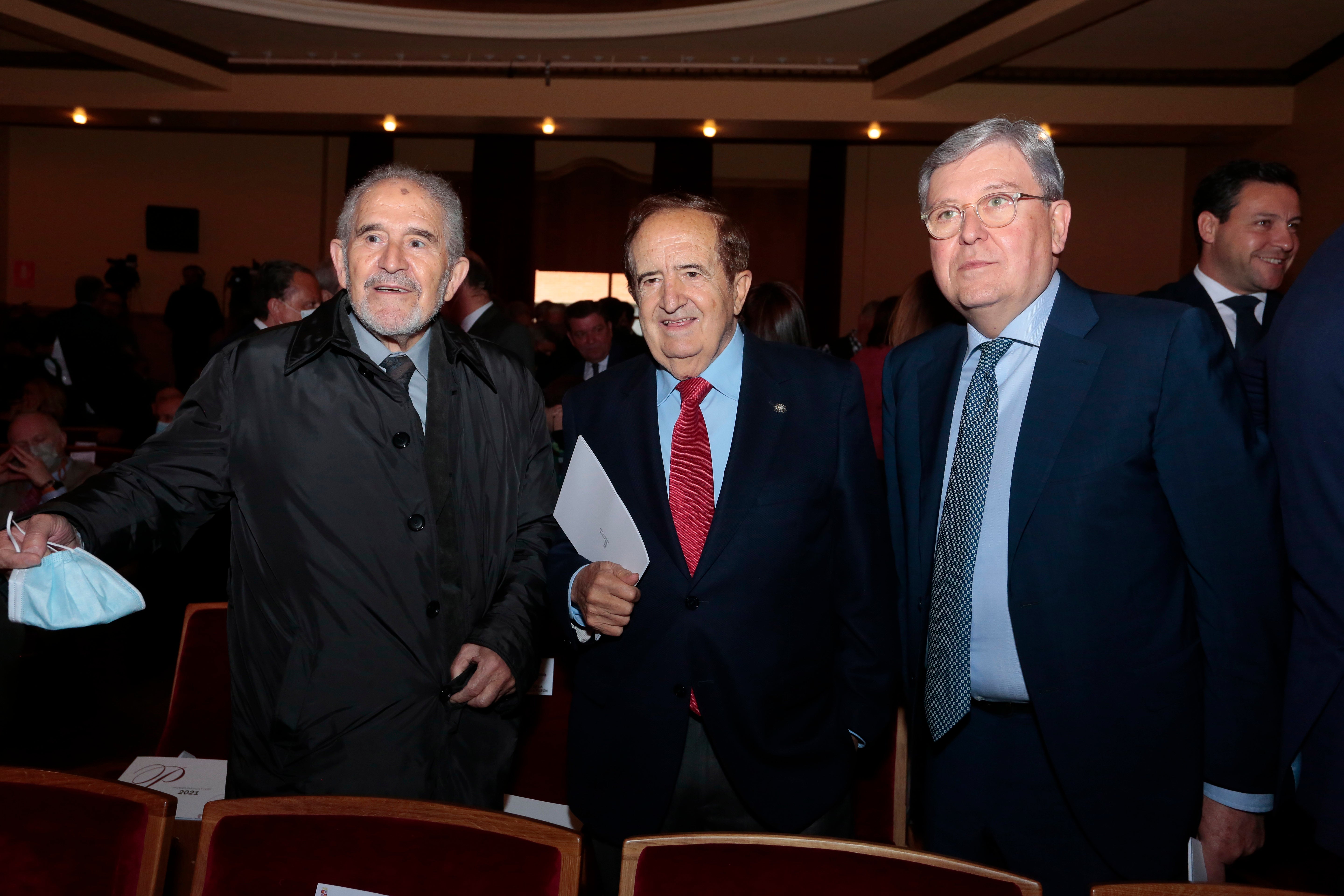 El Teatro Municipal de La Bañeza acoge el acto de entrega de los Premios Castilla y León 2021 