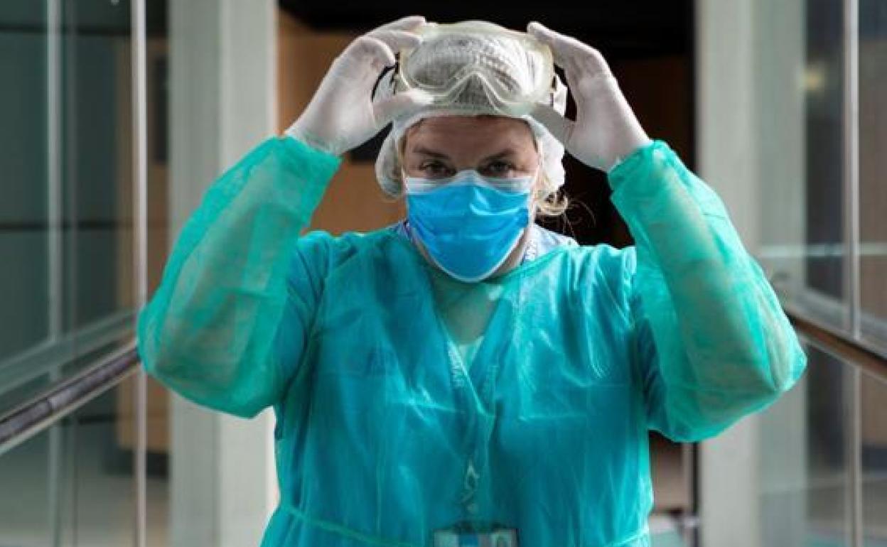 CSIF estima que más de 40.000 sanitarios se han contagiado por covid-19 en la comunidad desde el inicio de la pandemia