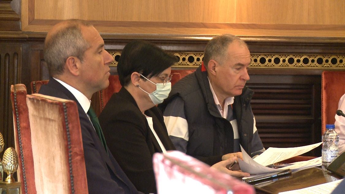 Uno de los instantes de la celebración del pleno municipal. 