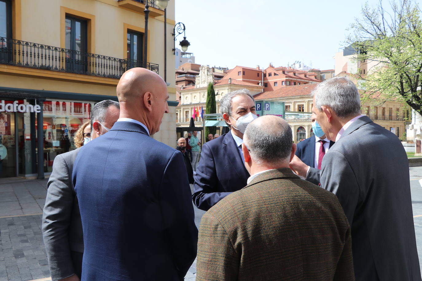 Llegada de José Luis Rodríguez Zapatero y acto de la primera gala de los Premios de la Trashumancia. 