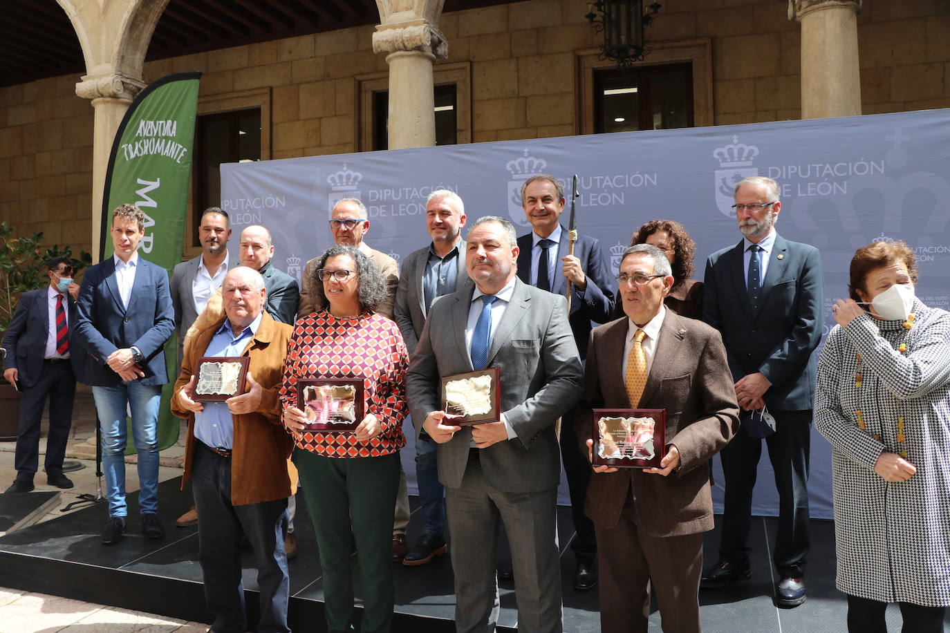 Llegada de José Luis Rodríguez Zapatero y acto de la primera gala de los Premios de la Trashumancia. 