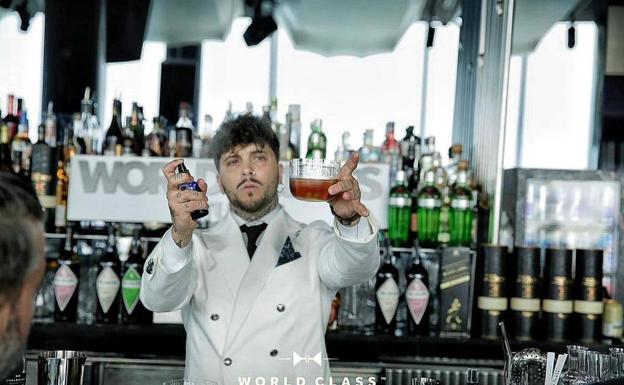 Cristian Martínez, de Majestic Premium Bar, en las semifinales del World Class Competition. 