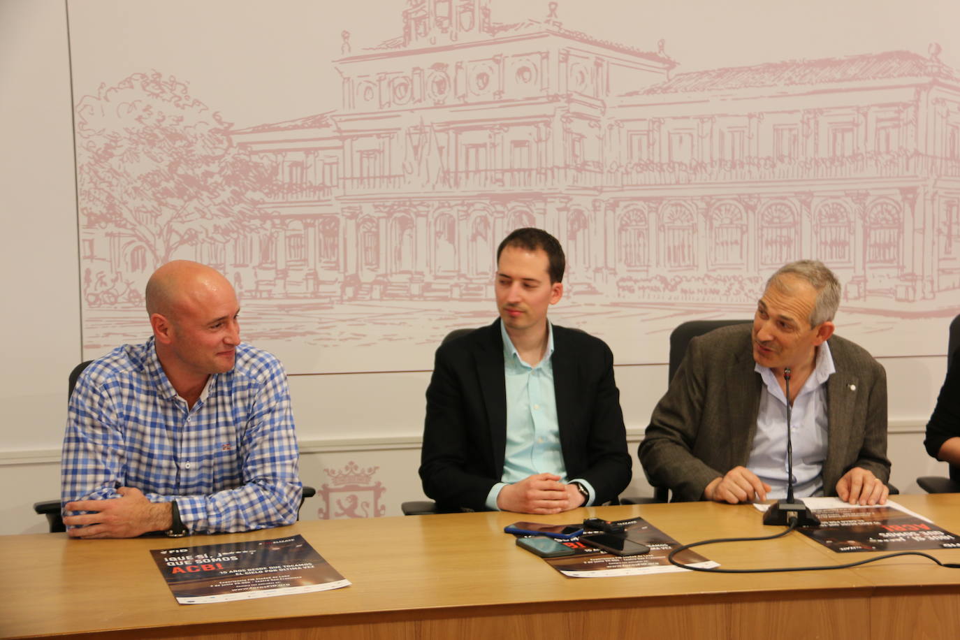 Presentación de la Experiencia del Foro Internacional del Deporte en el Ayuntamiento de León. 