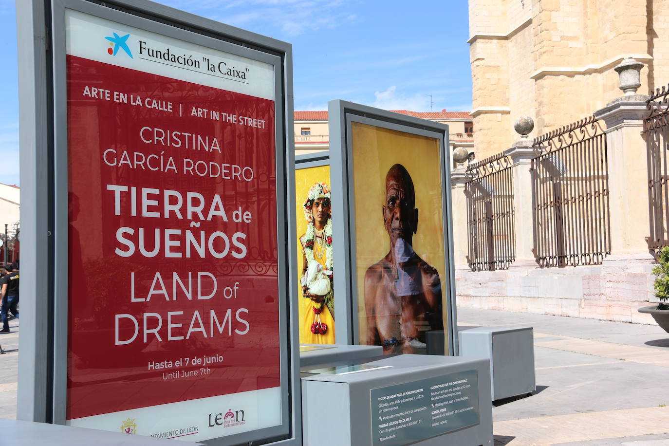 Presentación de la exposición fotográfica 'Tierra de sueños'