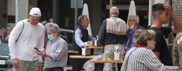 Frank de la Jungla, en León: «Volver siempre es maravilloso y tengo que ver a la familia». El televisivo Frank Cuesta regresa a León capital en un «viaje relámpago» para pasar «unas horas con mi madre». «Es una pena pero no puedo venir mucho», asegura a leonoticias. 