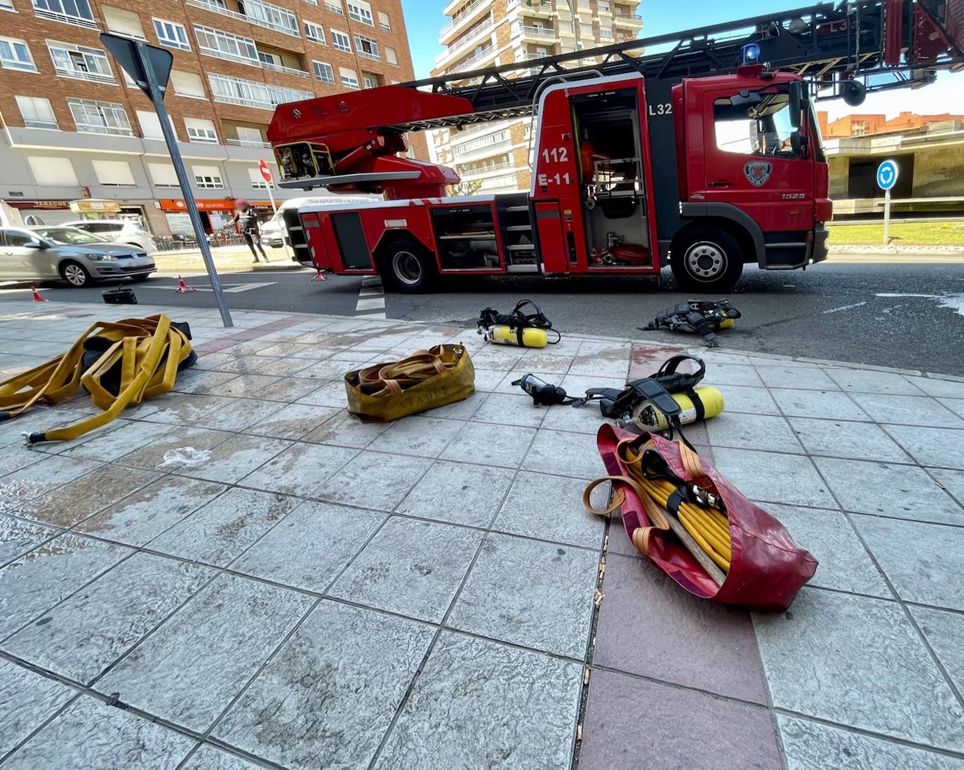 El Cuerpo Municipal de Bomberos de León se desplazaron hasta la vivienda situada en la Avenida San Andrés de la capital.