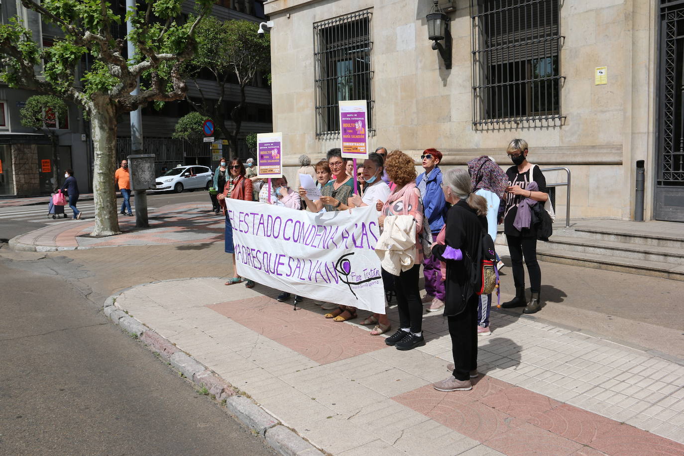 Fotos: Concentración en favor de Salmerón