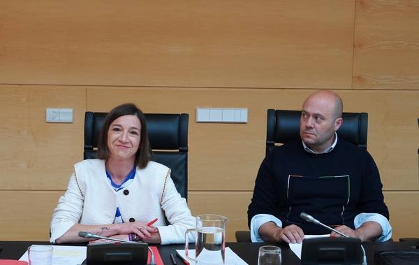 La consejera de Movilidad y Transformación Digital, María González, comparece en las Cortes para exponer el programa de actuaciones. 