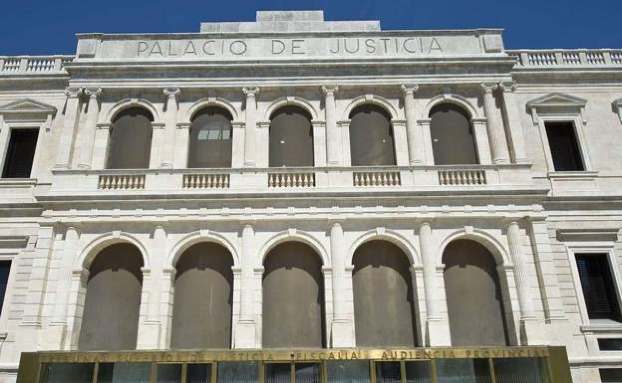 El Tribunal Superior de Justicia de Castilla y León ha reducido a la mitad la pena de la Provincial de León.