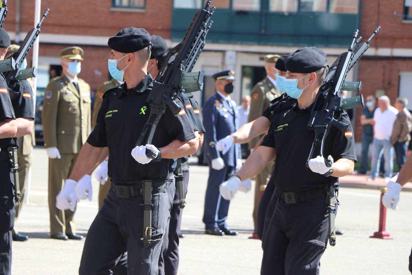 Fotos: Actos conmemorativos del 178 aniversario de la Guardia Civil en León