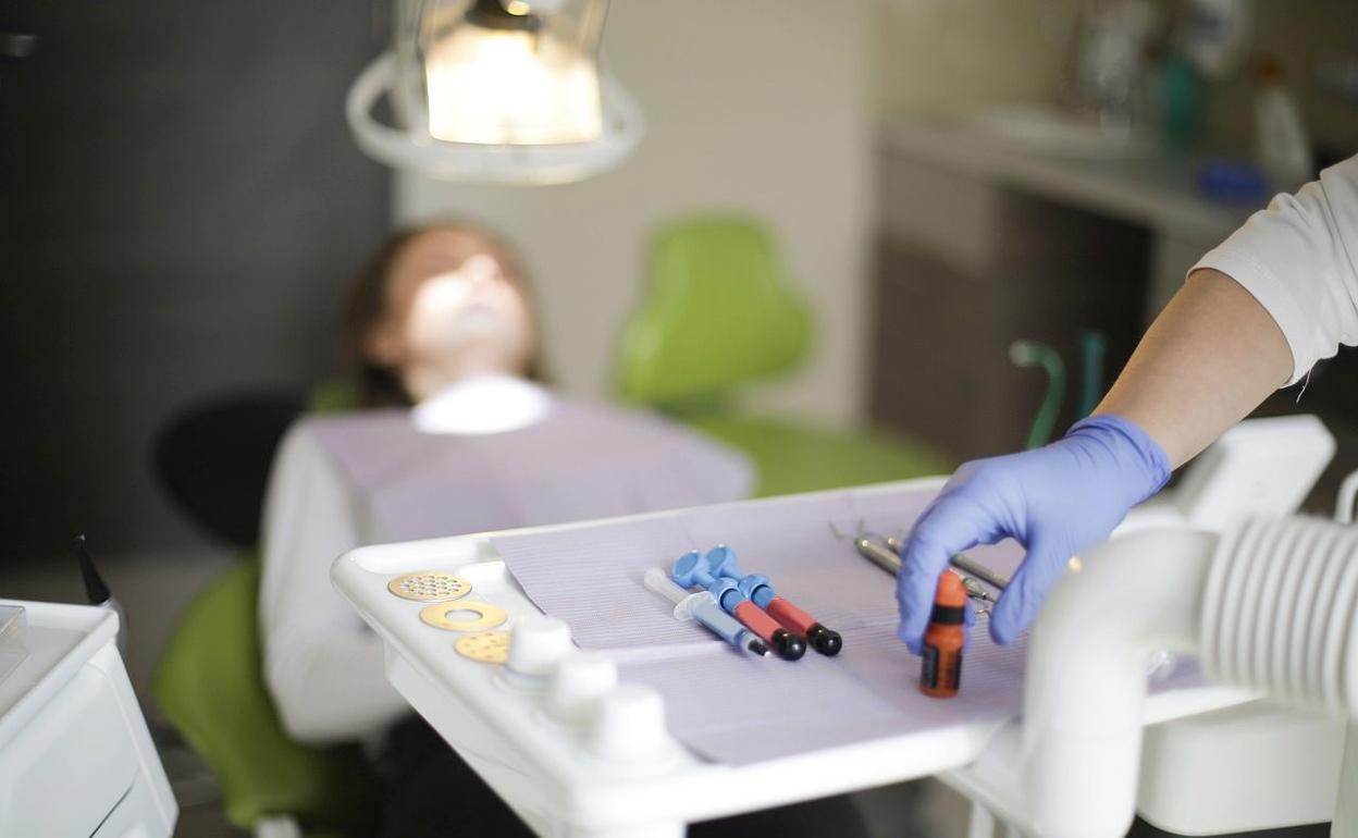 Las clínicas bucodentales de la provincia coloaboran en la campaña de prevención. 