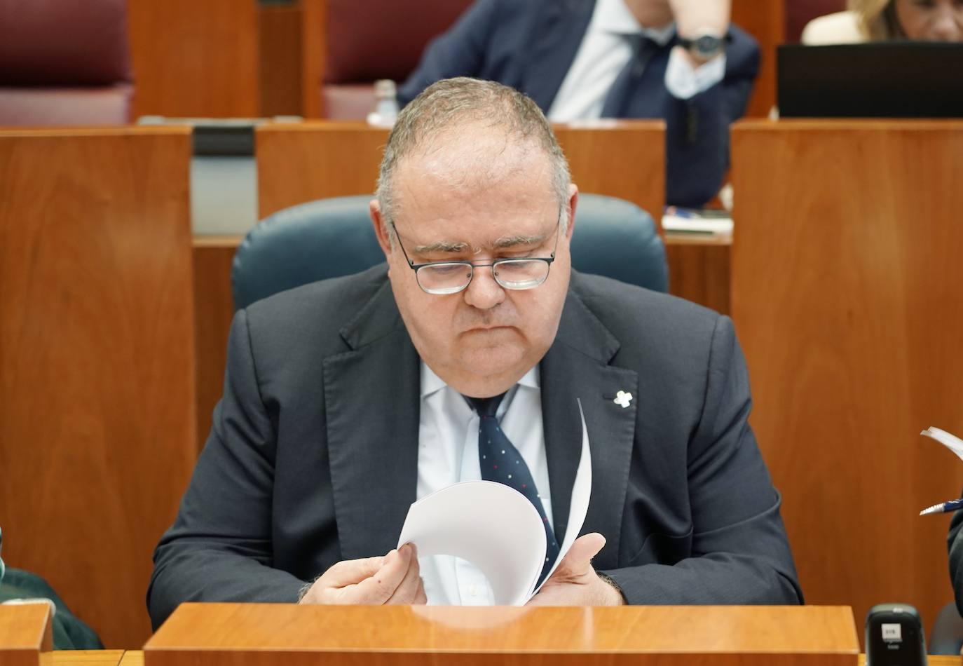 El presidente de la Junta de Castilla y León, Alfonso Fernández Mañueco junto al vicepresidente Juan García Gallardo durante su intervención en el Pleno de las Cortes se han convertido en los protagonistas del pleno de las Cortes, avivado por las polémicas declaraciones realizadas por el representante de la formación Vox. 