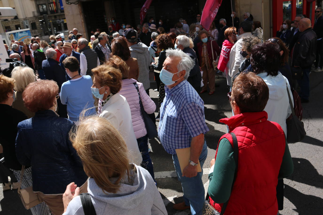 Fotos: Protesta contra el cierre del Teatro Emperador