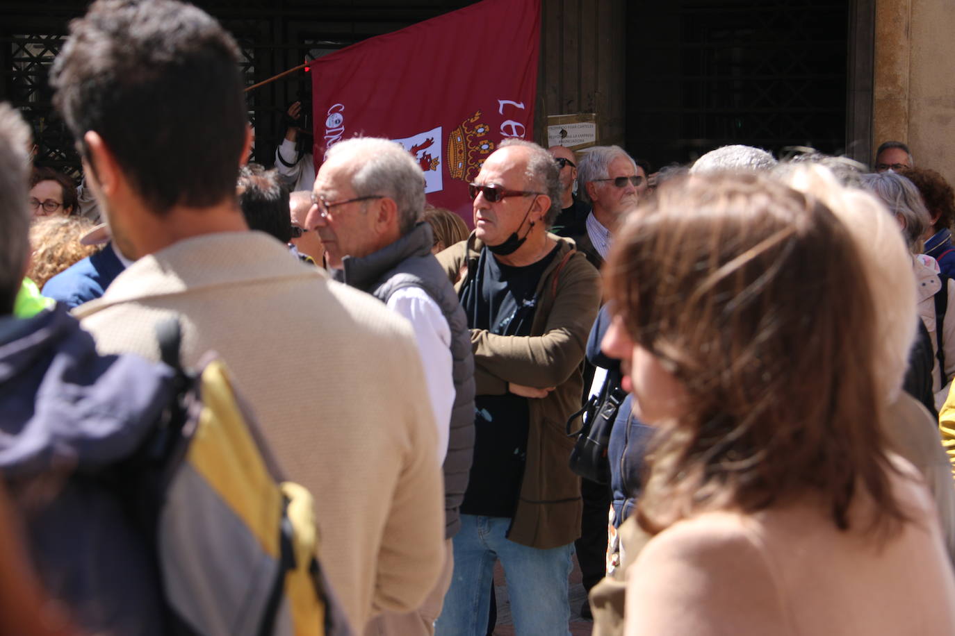 Fotos: Protesta contra el cierre del Teatro Emperador