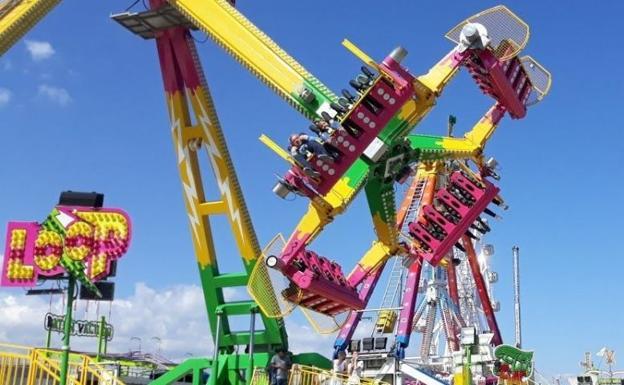 La falta de acuerdo entre Ayuntamiento y feriantes pone en jaque la instalación de atracciones en las Fiestas de San Juan y San Pedro.