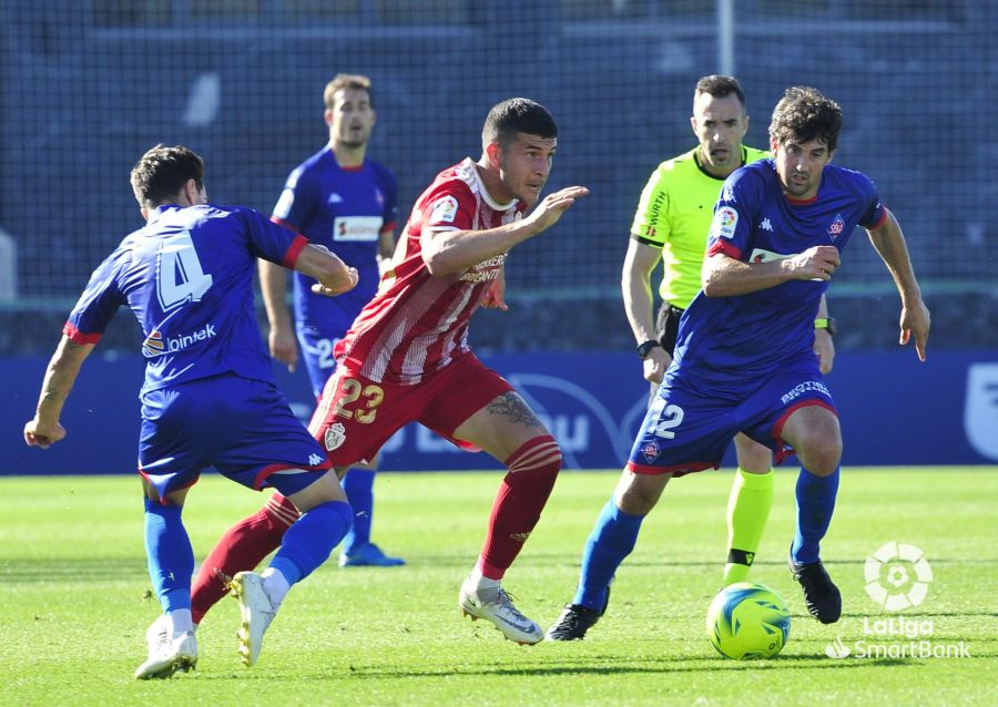 La visita a Lezama ha sido el cierre de temporada para una Deportiva que ha soñado con el playoff y que despide a su entrenador más exitoso, Jon Pérez Bolo